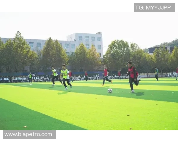 激烈对抗燃爆绿茵场 足球赛事带你领略全球顶级竞技风采