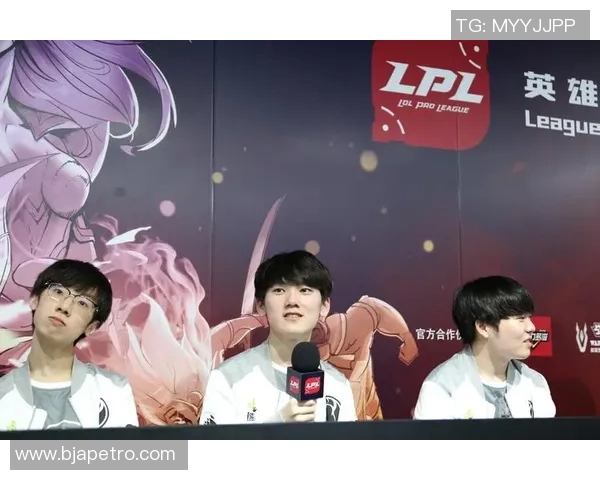 CSGO战术分析:深入探讨EDG在比赛中的盯防策略与执行细节 CSGO战术分析:深入探讨EDG在比赛中的盯防策略与执行细节